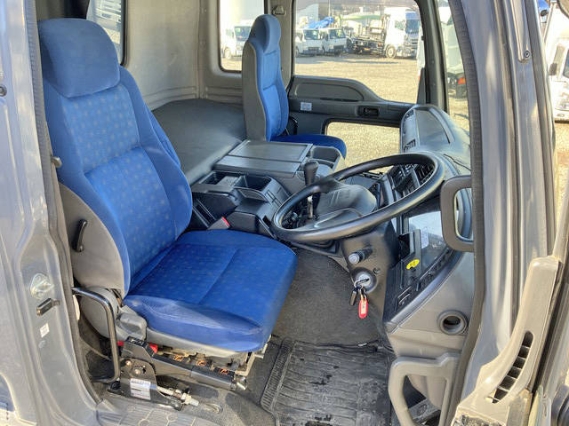 いすゞギガダンプ大型（10t）[写真35]