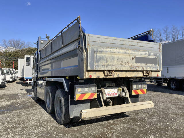 いすゞギガダンプ大型（10t）[写真04]