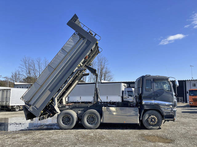 いすゞギガダンプ大型（10t）[写真08]