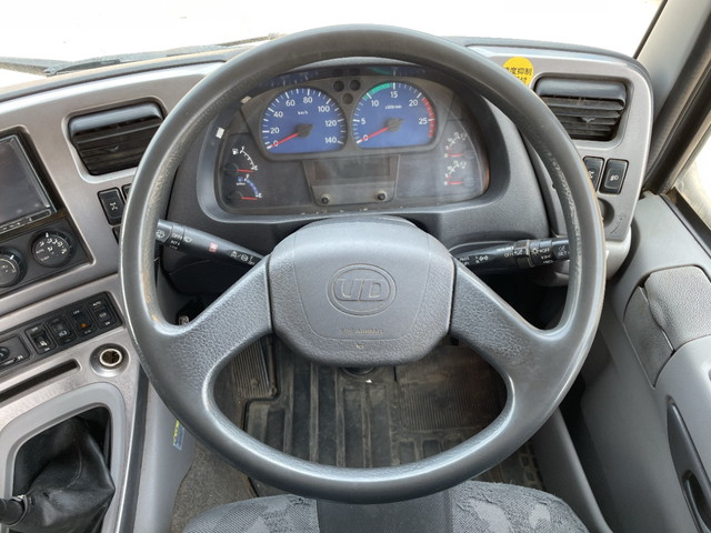 UDトラックスクオンアームロール大型（10t）[写真34]