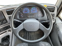 UDトラックスクオンアームロール大型（10t）[写真34]