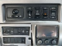 UDトラックスクオンアームロール大型（10t）[写真36]