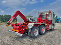 UDトラックスクオンアームロール大型（10t）[写真03]