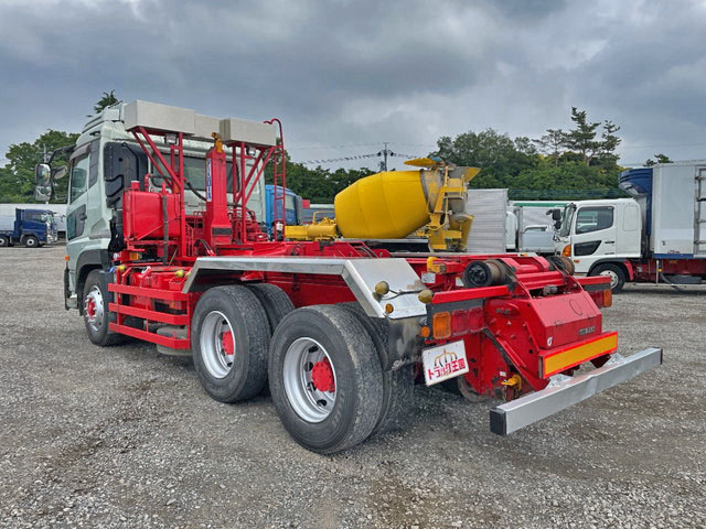 UDトラックスクオンアームロール大型（10t）[写真05]