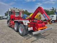 UDトラックスクオンアームロール大型（10t）[写真06]