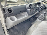 日野デュトロアルミバン小型（2t・3t）[写真30]