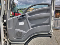 いすゞエルフ冷凍車（冷蔵車）小型（2t・3t）[写真25]