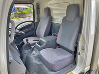 いすゞエルフ冷凍車（冷蔵車）小型（2t・3t）[写真26]