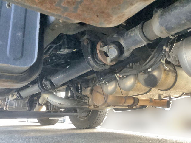 UDトラックスクオン平ボディ大型（10t）[写真20]