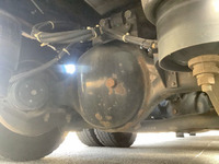 UDトラックスクオン平ボディ大型（10t）[写真23]