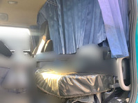 UDトラックスクオン平ボディ大型（10t）[写真30]