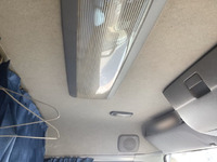 UDトラックスクオン平ボディ大型（10t）[写真33]