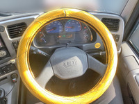 UDトラックスクオン平ボディ大型（10t）[写真34]