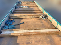 UDトラックスクオン平ボディ大型（10t）[写真08]