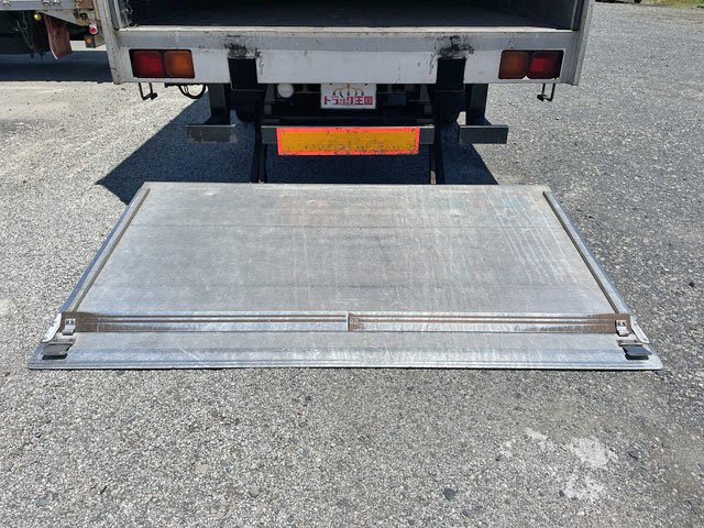 三菱ふそうファイターアルミバン中型（4t）[写真14]