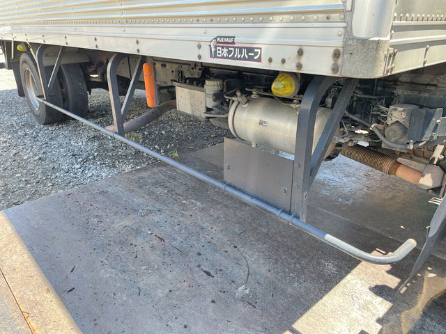 三菱ふそうファイターアルミバン中型（4t）[写真16]