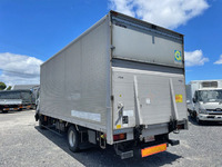 三菱ふそうファイターアルミバン中型（4t）[写真04]