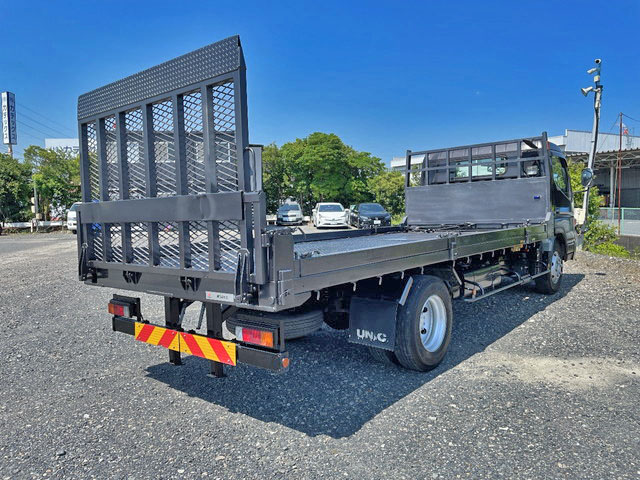 三菱ふそうキャンターセーフティローダー小型（2t・3t）[写真02]