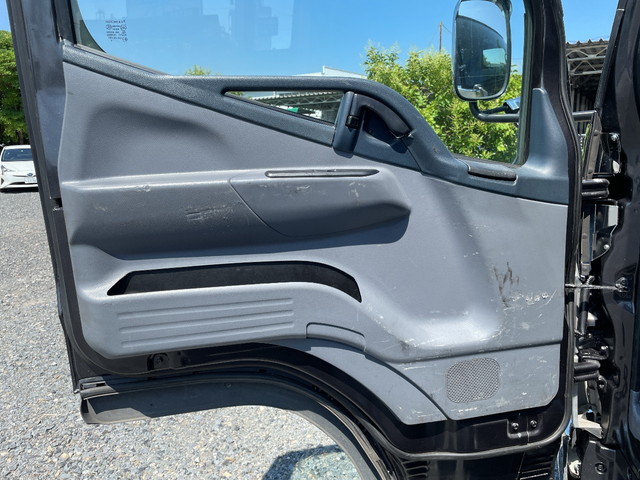 三菱ふそうキャンターセーフティローダー小型（2t・3t）[写真28]