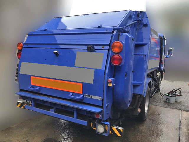 いすゞエルフパッカー車（塵芥車）小型（2t・3t）[写真02]