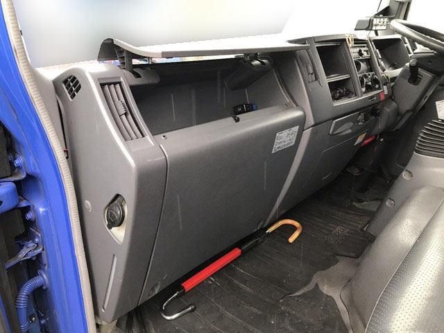 いすゞエルフパッカー車（塵芥車）小型（2t・3t）[写真24]