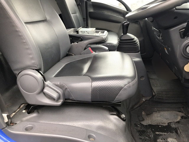 いすゞエルフパッカー車（塵芥車）小型（2t・3t）[写真26]