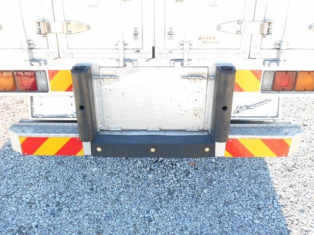 日野デュトロアルミバン小型（2t・3t）[写真07]