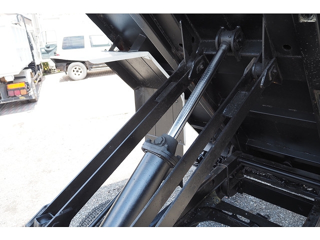 三菱ふそうファイター深ダンプ（土砂禁ダンプ）中型（4t）[写真12]