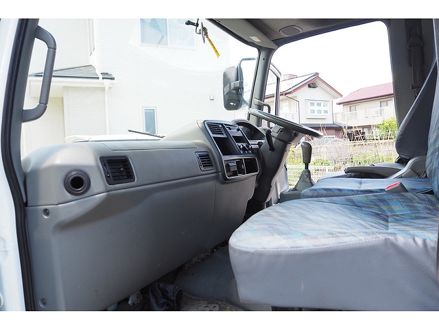 三菱ふそうファイター深ダンプ（土砂禁ダンプ）中型（4t）[写真33]