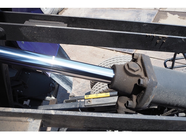 いすゞフォワードダンプ中型（4t）[写真17]