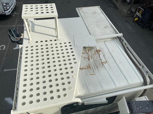 日野デュトロ高所作業車小型（2t・3t）[写真10]