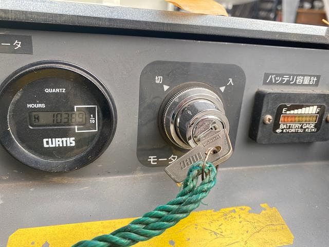 日野デュトロ高所作業車小型（2t・3t）[写真14]