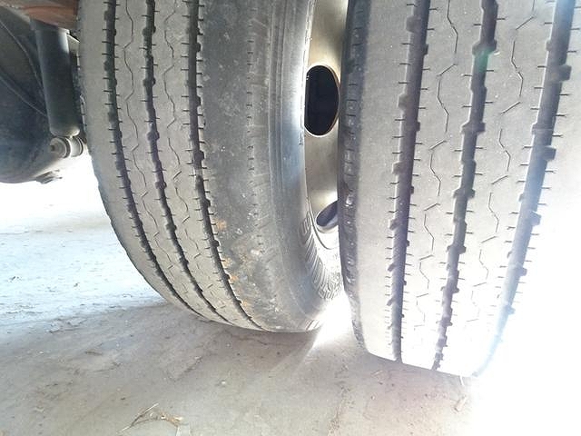 三菱ふそうキャンター平ボディ小型（2t・3t）[写真22]