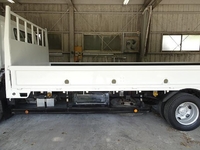 三菱ふそうキャンター平ボディ小型（2t・3t）[写真05]