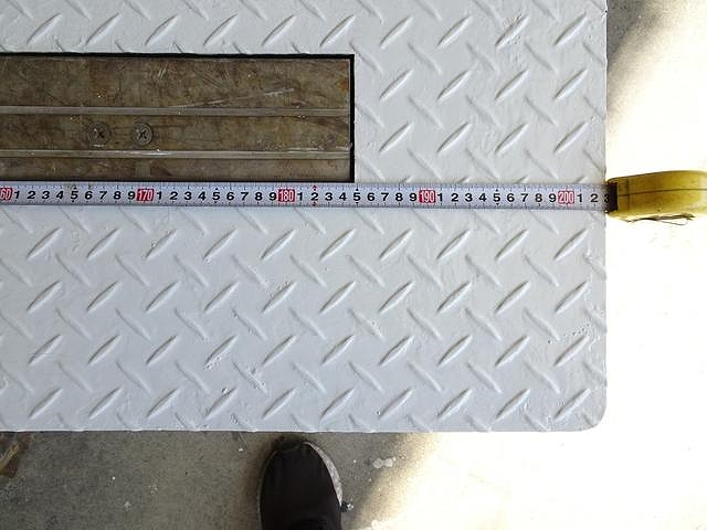 三菱ふそうキャンター平ボディ小型（2t・3t）[写真09]