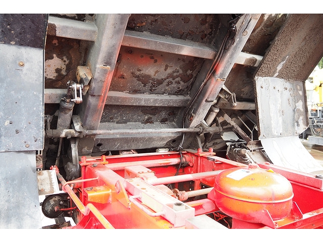 日野レンジャーダンプ増トン（6t・8t）[写真14]