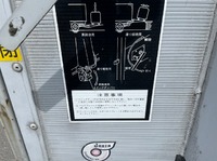 日野デュトロパネルバン小型（2t・3t）[写真18]