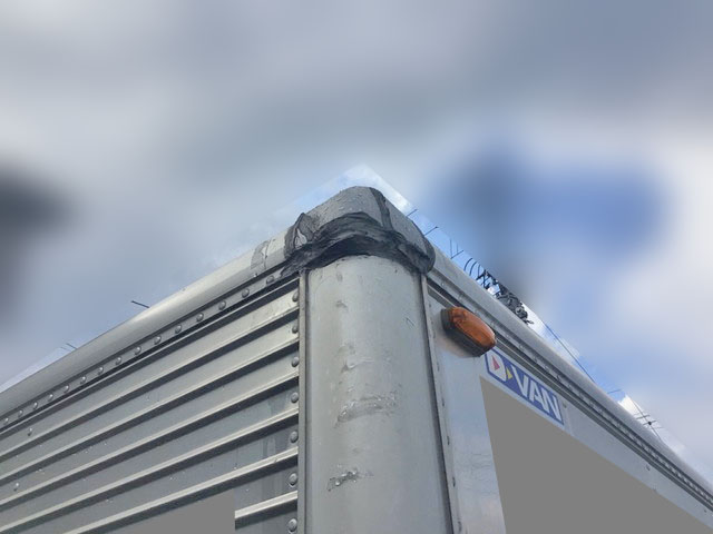 三菱ふそうキャンターアルミバン小型（2t・3t）[写真10]