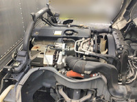 三菱ふそうキャンターアルミバン小型（2t・3t）[写真17]