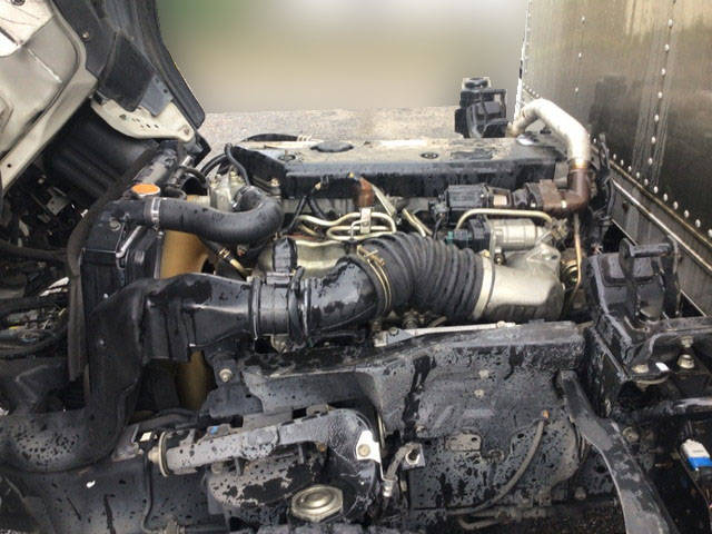 いすゞエルフアルミバン小型（2t・3t）[写真16]