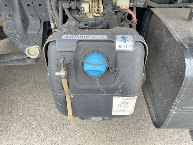 三菱ふそうキャンター平ボディ小型（2t・3t）[写真20]