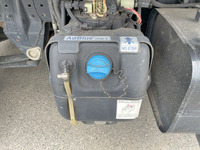 三菱ふそうキャンター平ボディ小型（2t・3t）[写真20]