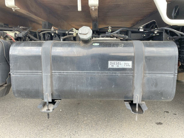 三菱ふそうキャンター平ボディ小型（2t・3t）[写真21]