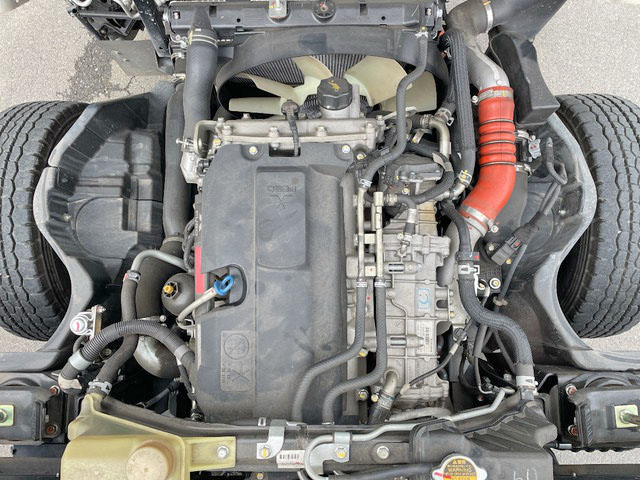 三菱ふそうキャンター平ボディ小型（2t・3t）[写真27]