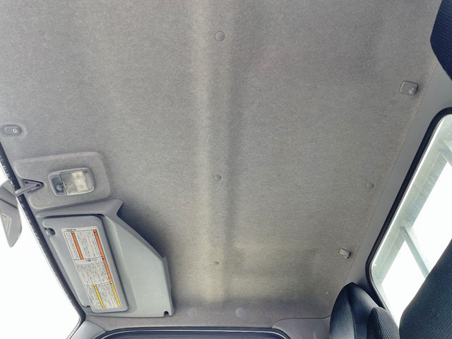 三菱ふそうキャンター平ボディ小型（2t・3t）[写真33]