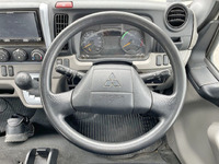 三菱ふそうキャンター平ボディ小型（2t・3t）[写真36]