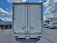 三菱ふそうキャンターアルミウイング小型（2t・3t）[写真10]