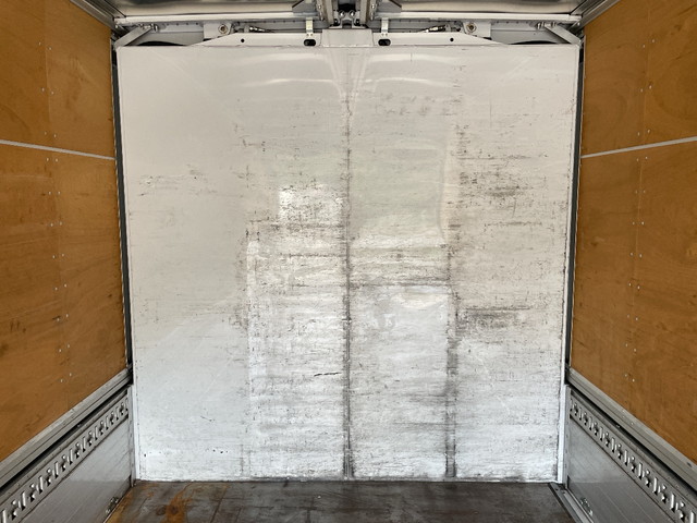 三菱ふそうキャンターアルミウイング小型（2t・3t）[写真13]