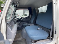 三菱ふそうキャンターアルミウイング小型（2t・3t）[写真23]