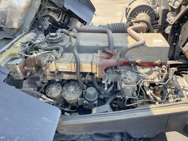 日野プロフィアトレーラーヘッド（トラクターヘッド）大型（10t）[写真22]